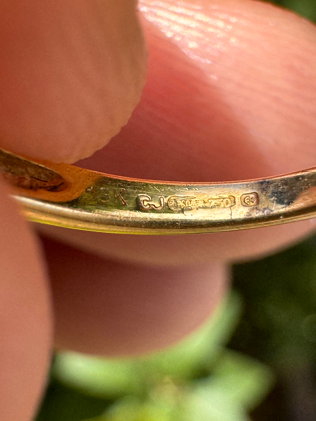 Lot 78: 18ct Yellow Gold Diamond Ring Estimate £200-400