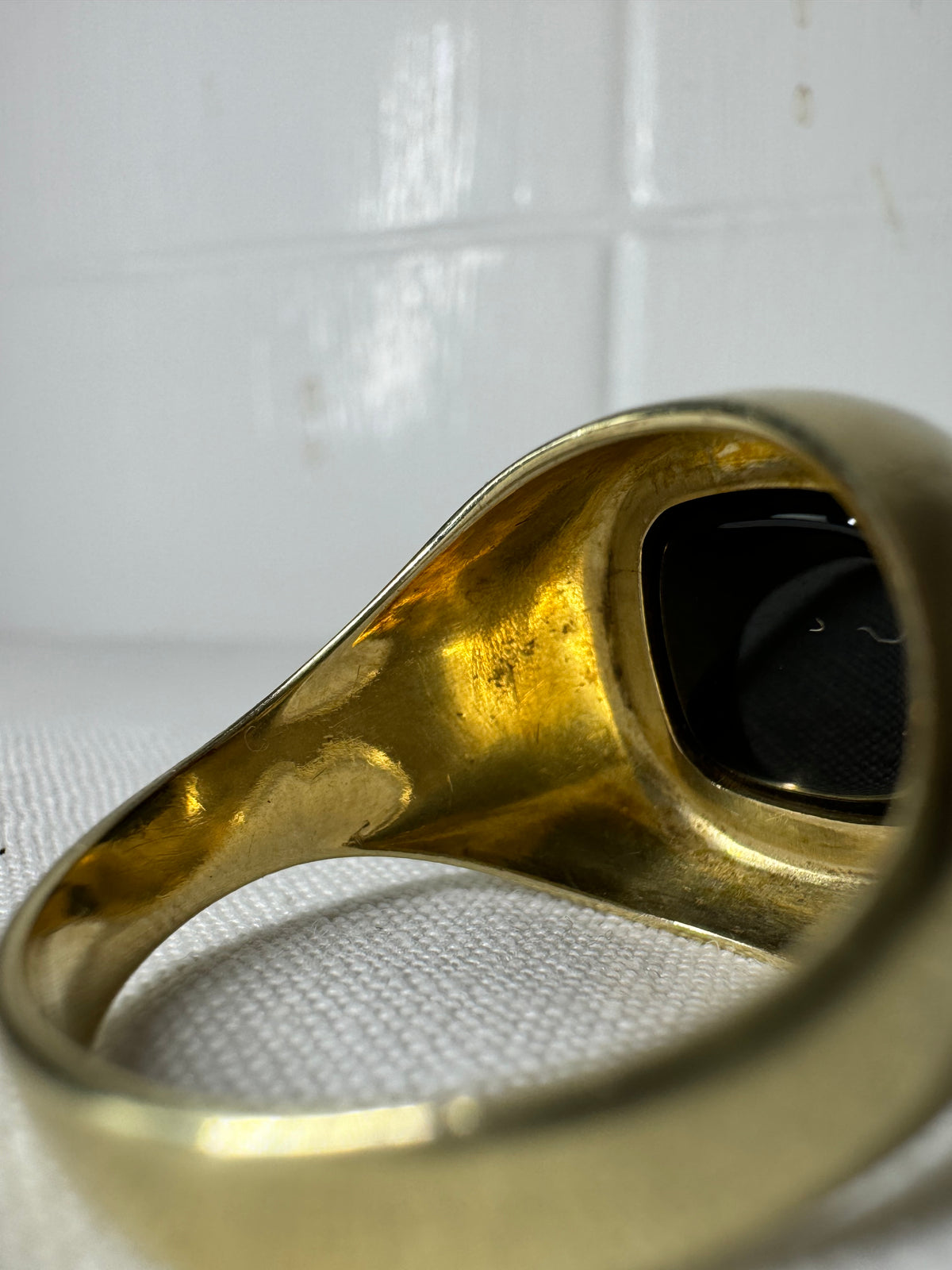9ct Yellow Gold Onyx Ring