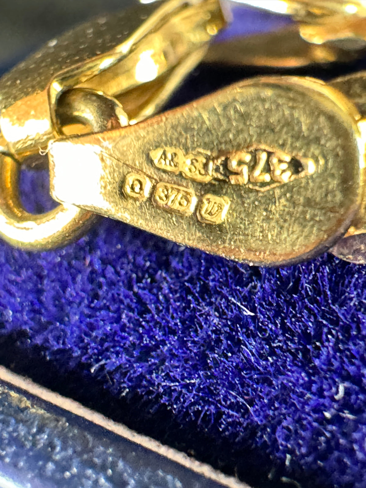 9ct Yellow Gold Curb Bracelet 7in