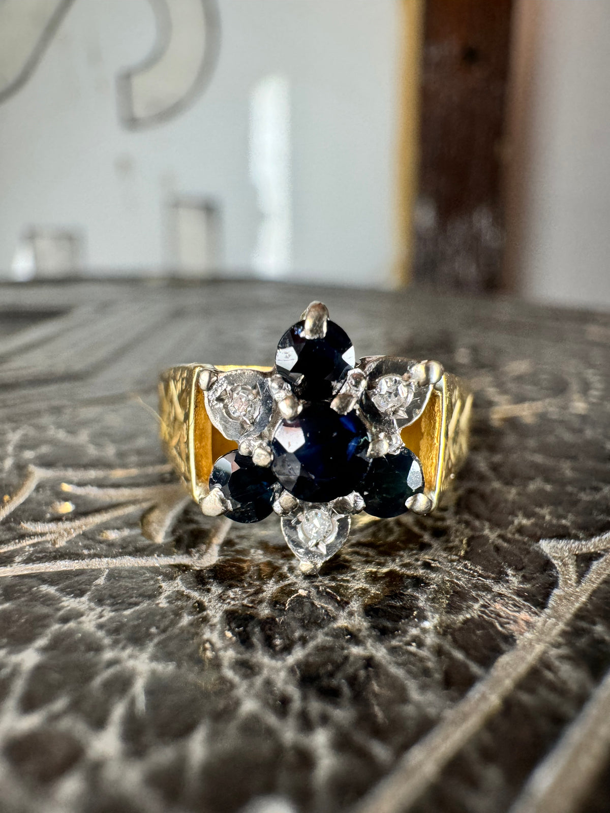 Vintage 9ct Sapphire Diamond Flower Ring