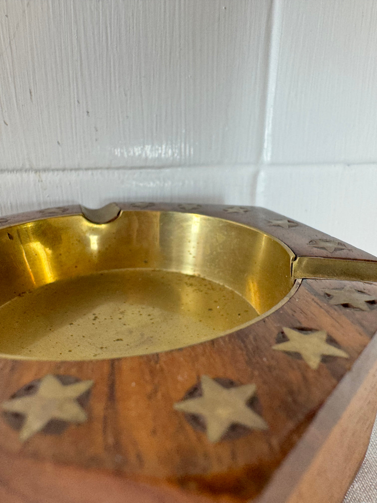 Vintage 10cm Teak Wood Brass Inlaid Elephant Stars 3 Smoker Ashtrays x2