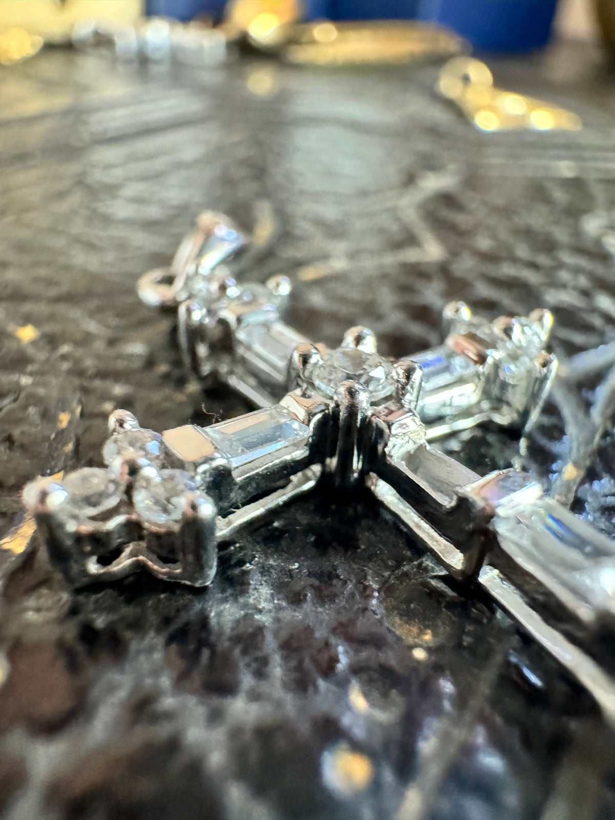9ct White Gold Cubic Zirconia Cross Pendant