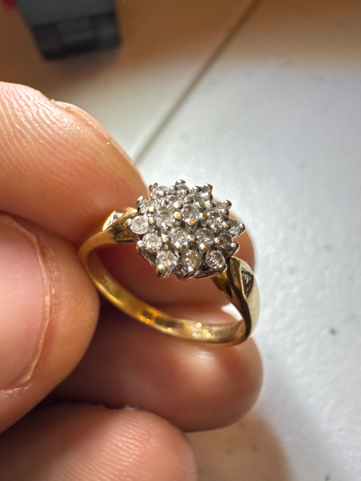 18ct Yellow Gold Diamond Cluster Ring