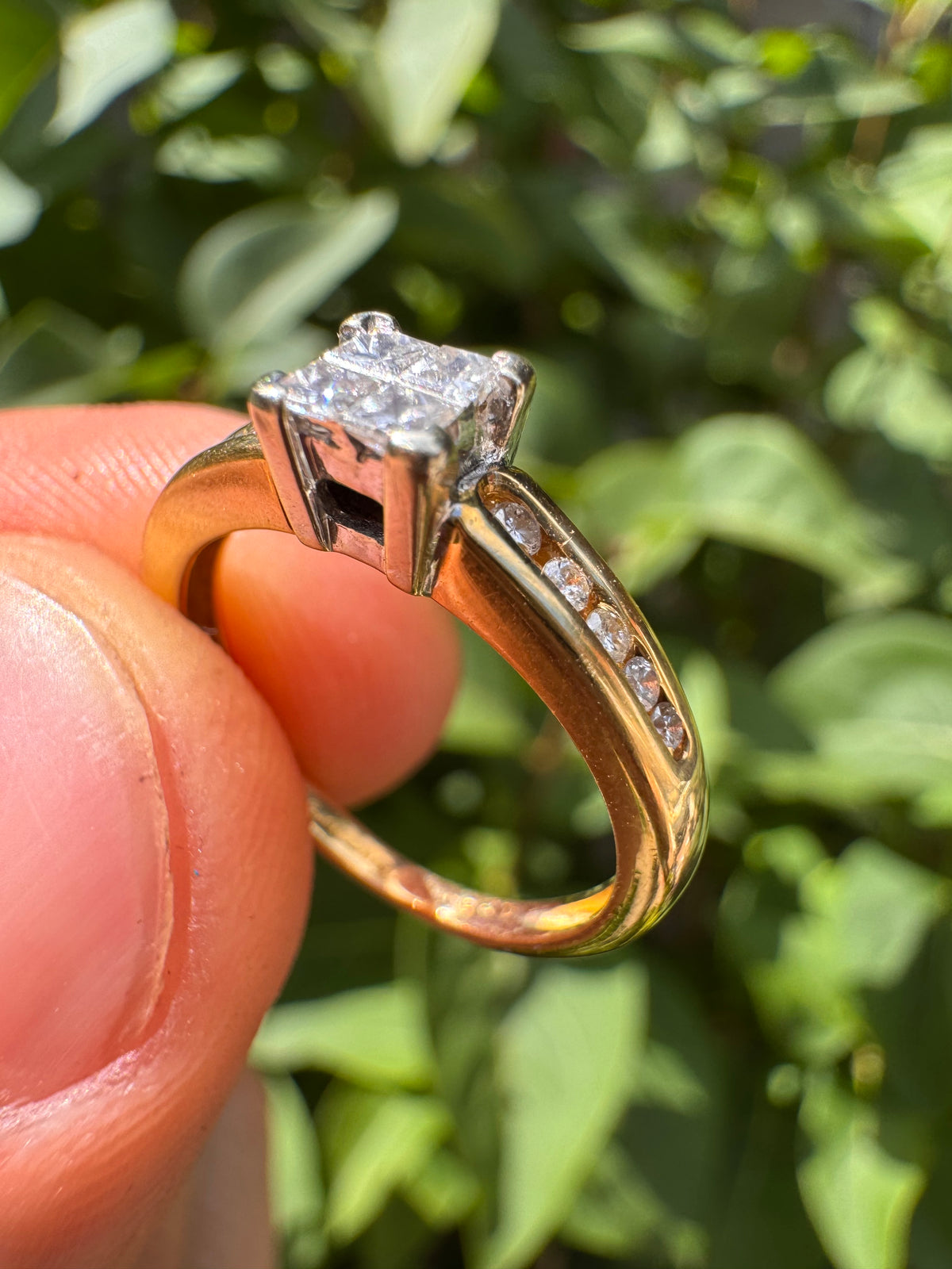 18ct Diamond Yellow Gold and Platinum (setting) Ring