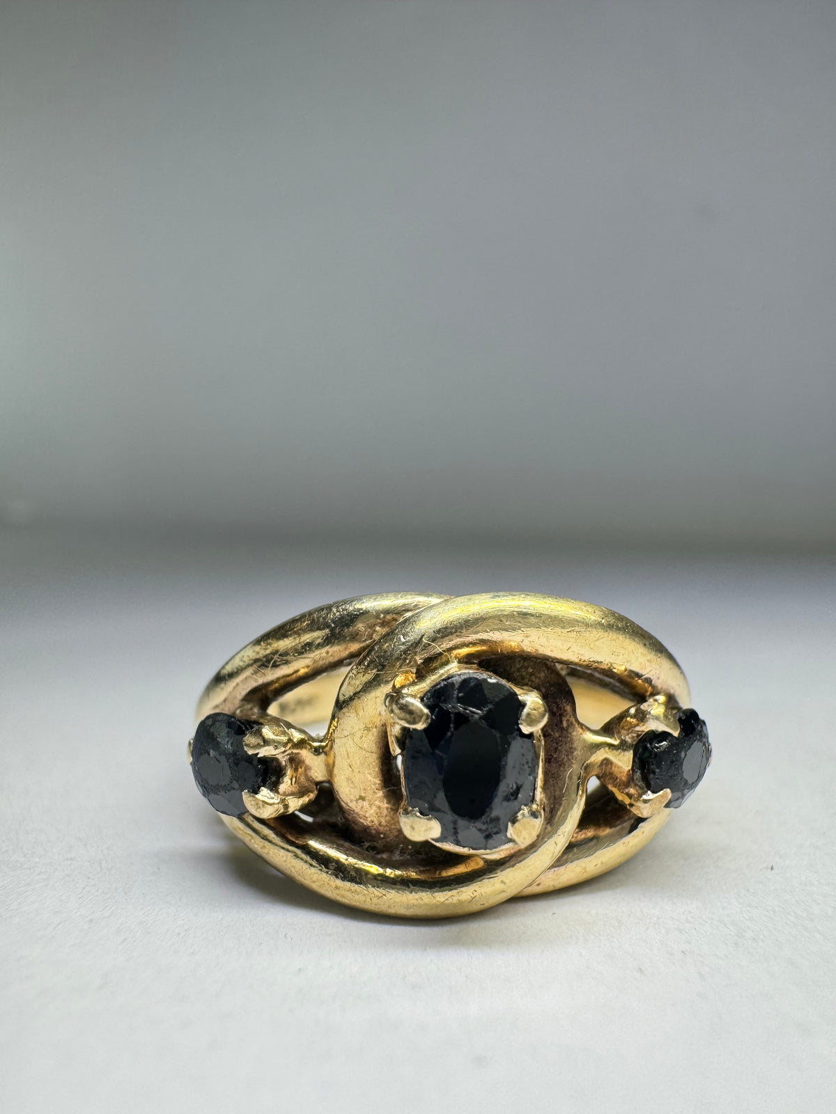 Vintage 9ct Yellow Gold Sapphire Trilogy Ring