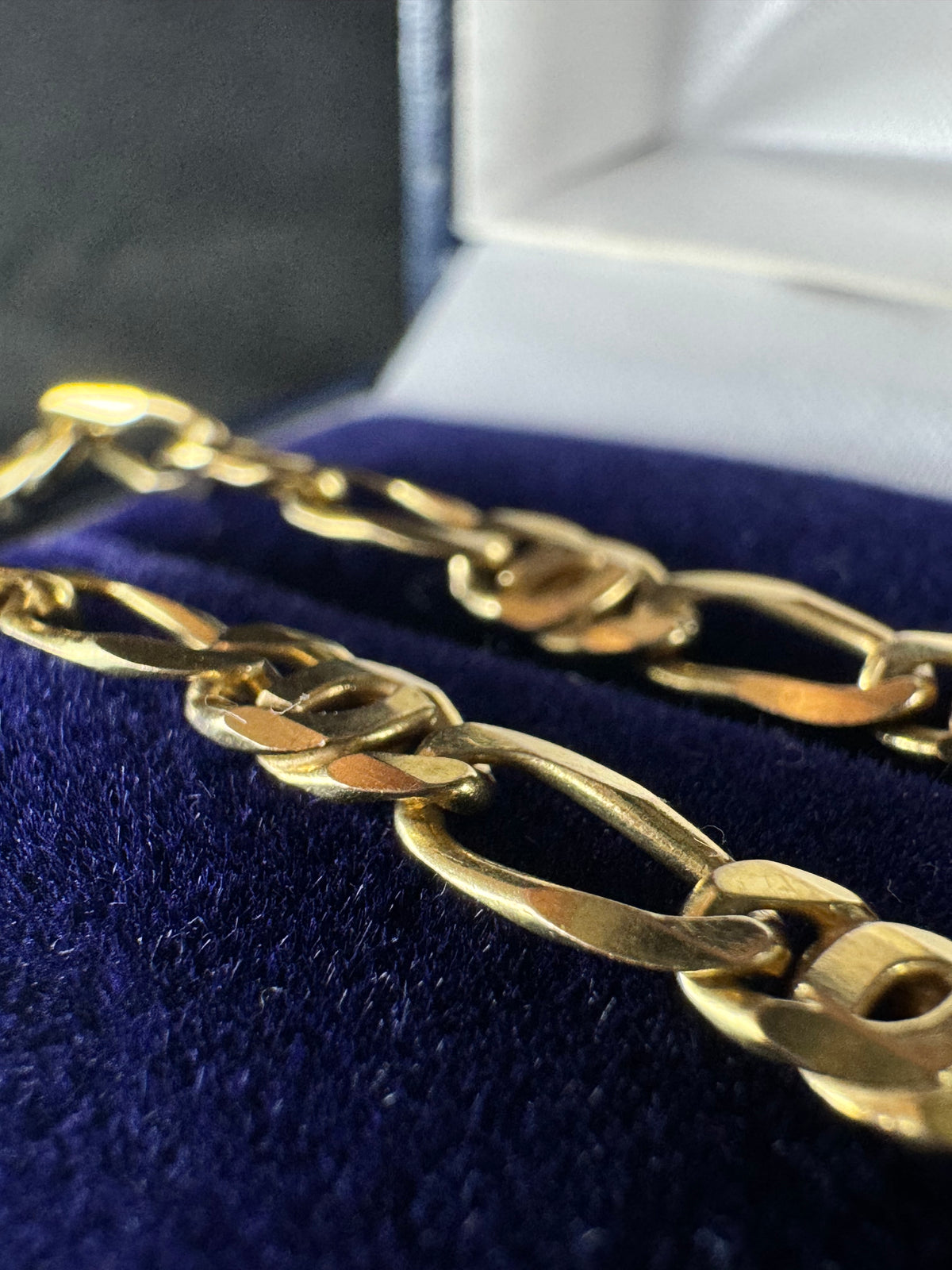 9ct Yellow Gold Curb Bracelet 7in